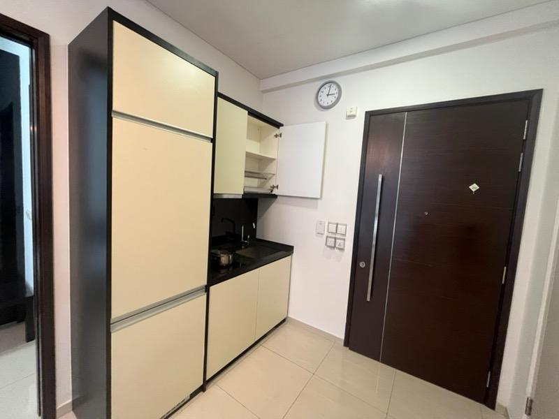 Oxley Edge Apartment For Rent, $3,400, 2 Bed 1 Bath 398 sqft $8.54 psf