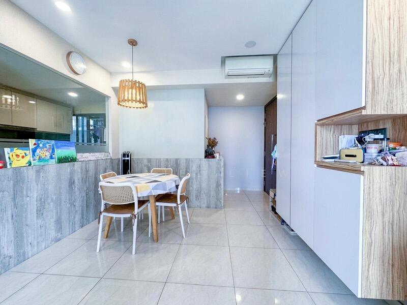 Prop-GPT: Executive Condominium: D27 Yishun Signature At Yishun