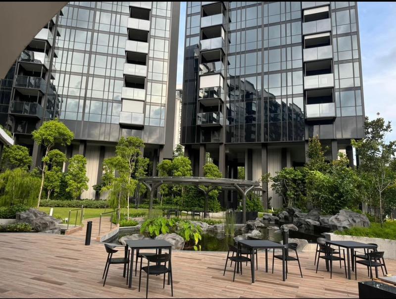 Hyll on Holland Condominium For Rent, $5,200, 2 Bed 2 Bath 700 sqft $7.43 psf