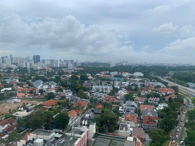 Prop-GPT: Condominium: D11  368 Thomson