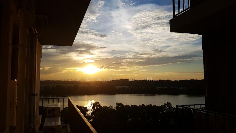 Prop-GPT: Condominium: D18 Simei Q Bay Residences