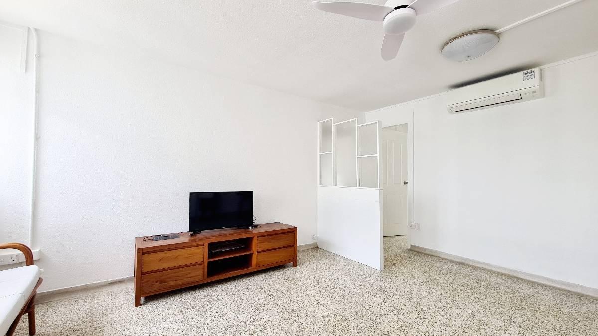 Prop-GPT: HDB Apartment: D15 Marine Parade 75 Marine Drive