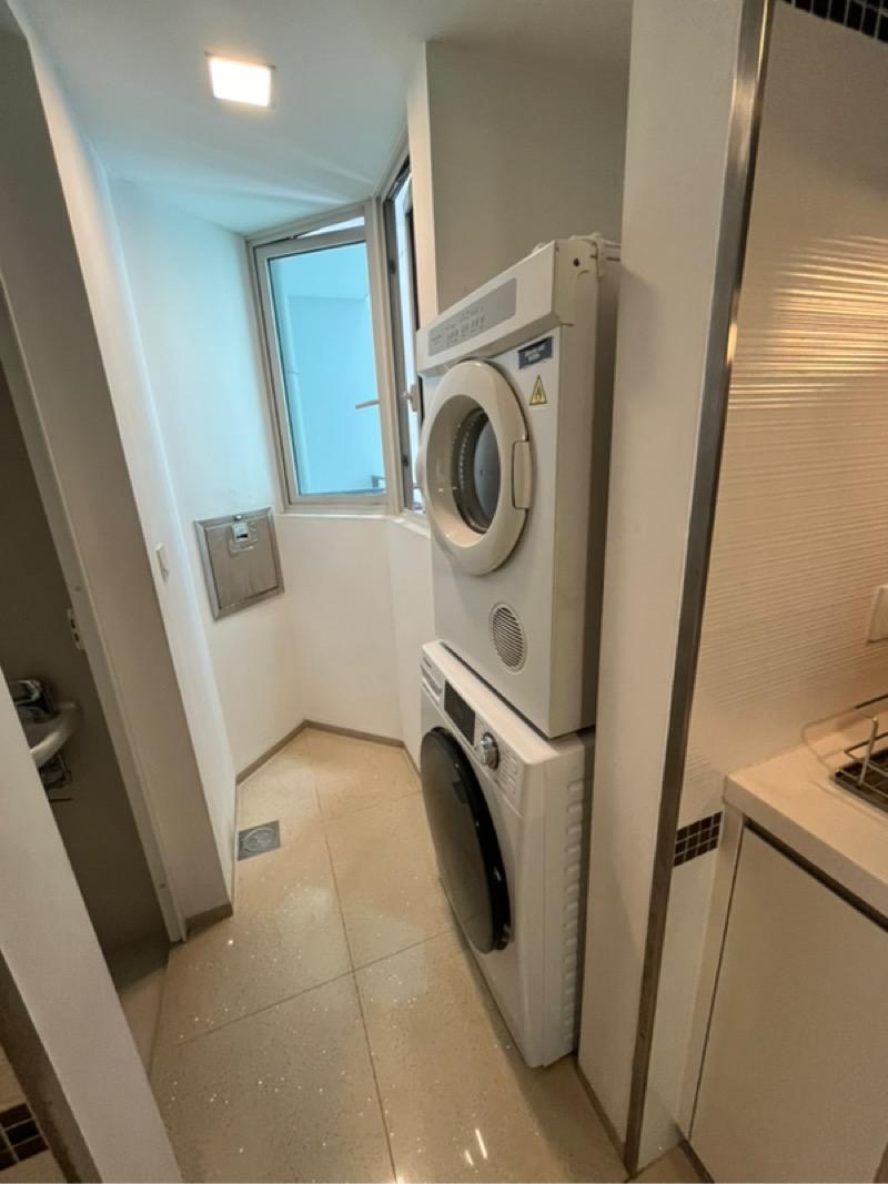 The Vision Condominium For Rent, $6,100, 3 Bed 3 Bath 1,259 sqft $4.85 psf