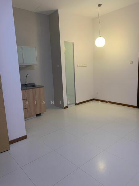 Prop-GPT: Apartment: D15  One Eighties Residences