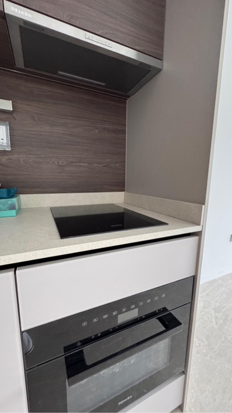 The Reef at King’s Dock Condominium Room Rental, $2,950, 1 Bed 1 Bath 100 sqft $29.50 psf