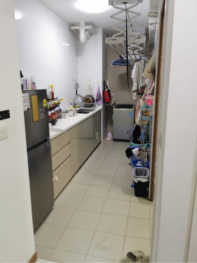 439A Bukit Batok West Avenue 8 HDB Apartment For Rent, $2,699, 2 Bed 1 Bath 5,435 sqft $0.50 psf