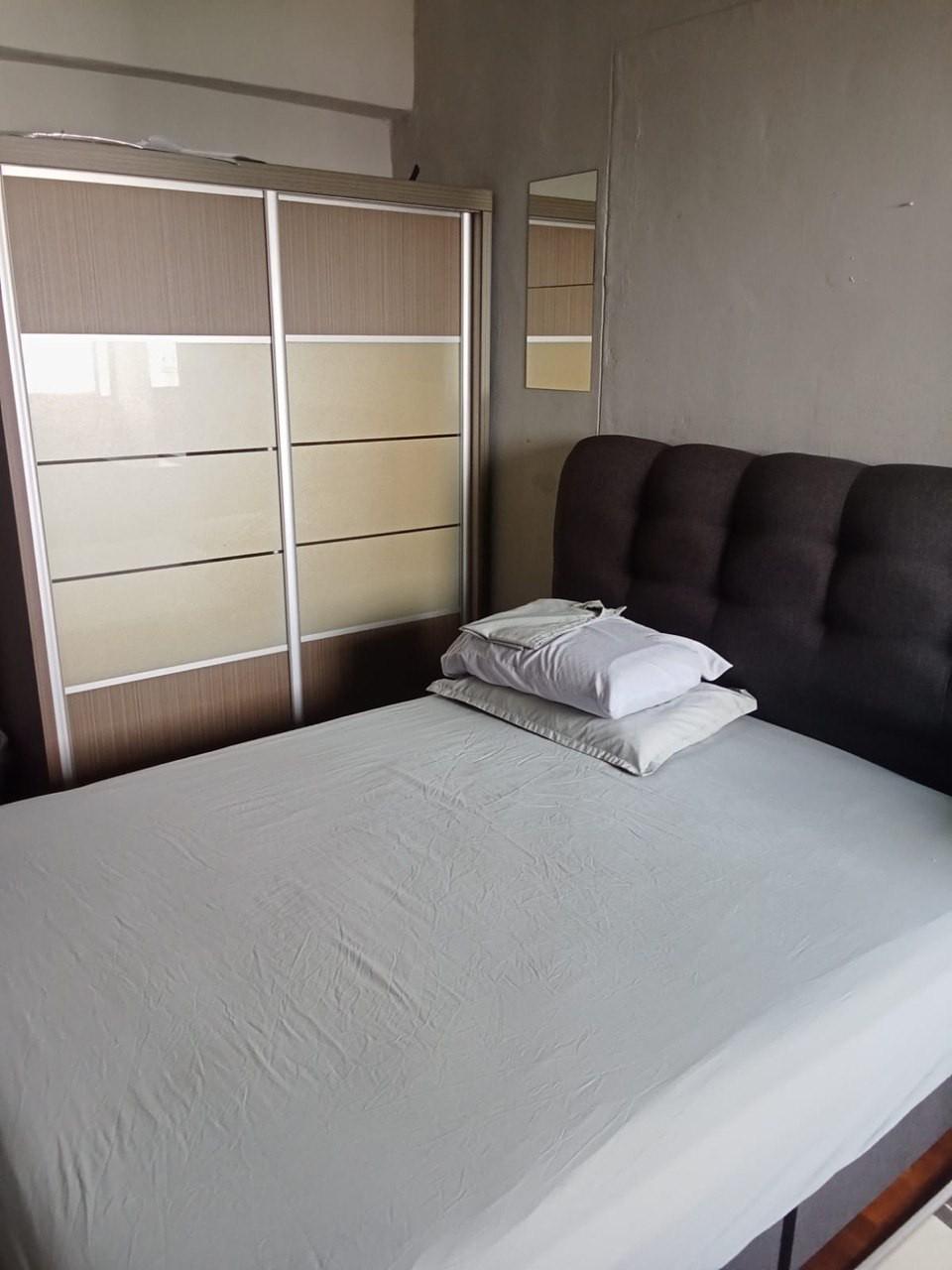 Prop-GPT: HDB Apartment: D14 Geylang 125 Geylang East Avenue 1