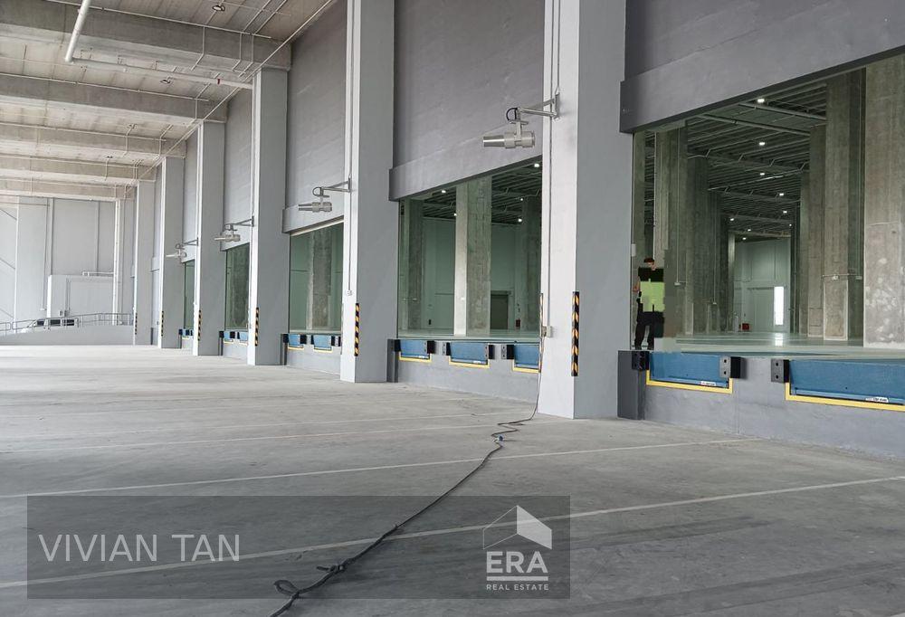 Prop-GPT: Warehouse: D22 Jurong East A+ D22 Ground Floor Warehouse 5k to 500k Sqf