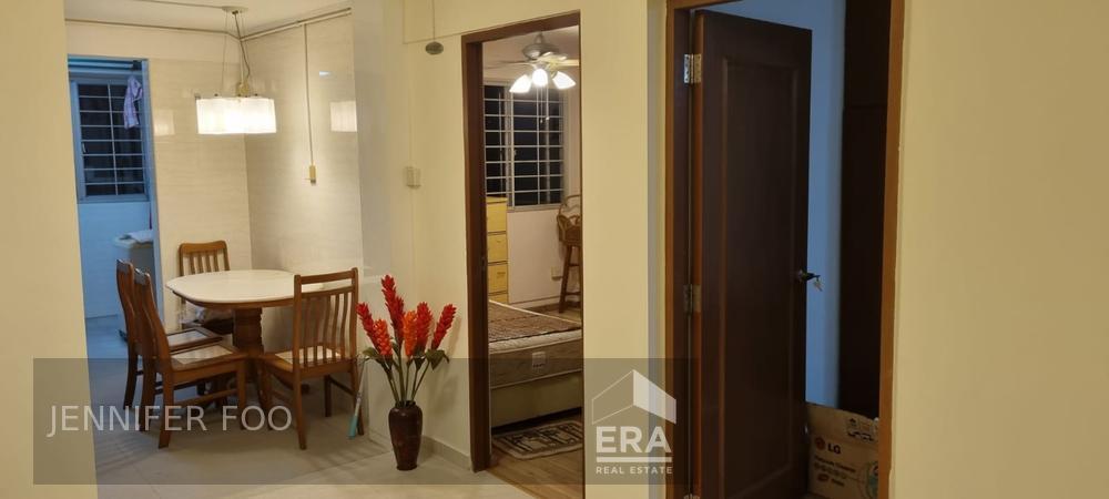 Prop-GPT: HDB - 2 room: D13  Circuit Road, Singapore, D13, 370087: Sgd 3,200