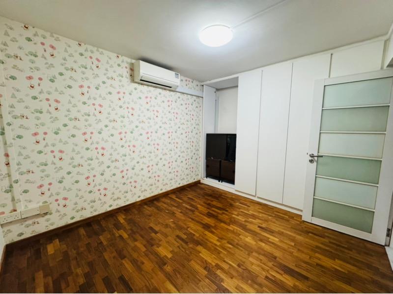 153 Mei Ling Street HDB Apartment For Rent, $3,400, 3 Bed 2 Bath 721 sqft $4.72 psf