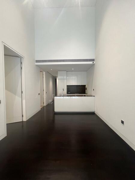 Prop-GPT: Condominium: D09  Lloyd SixtyFive