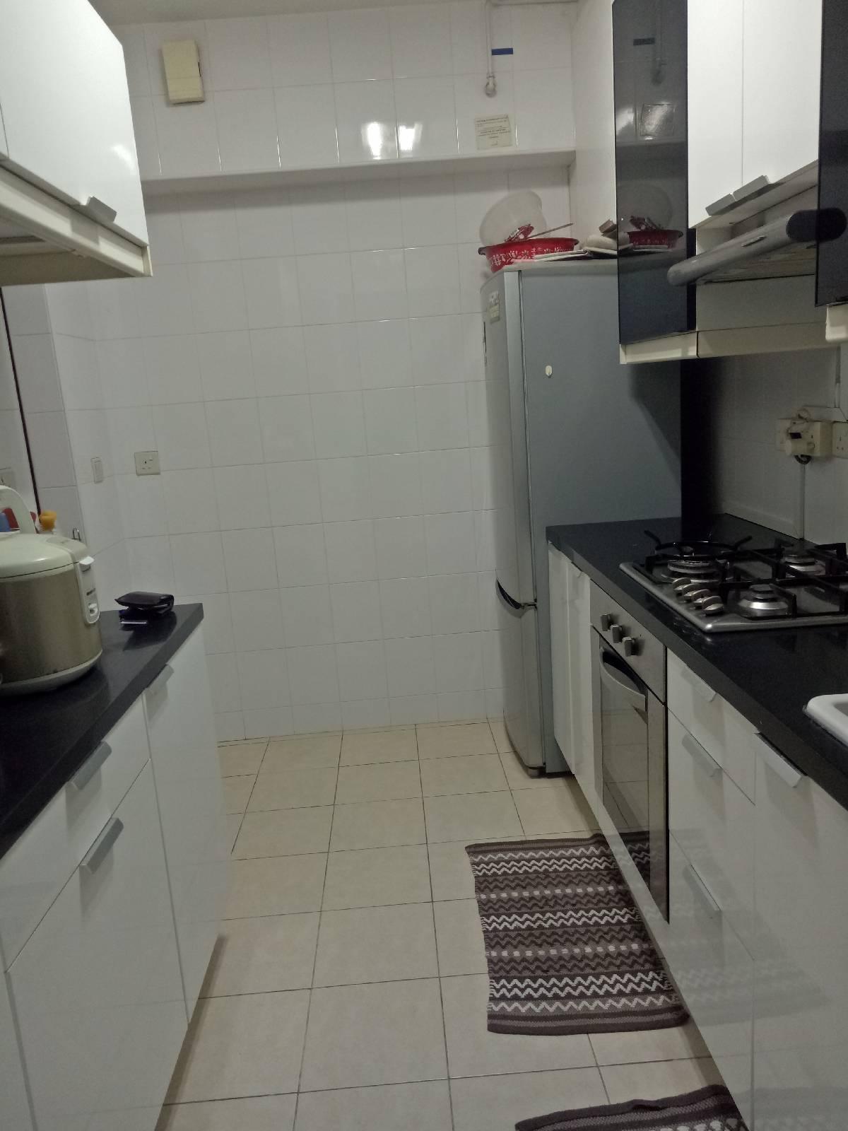 18A Holland Drive HDB Apartment For Rent, $3,750, 2 Bed 2 Bath 721 sqft $5.20 psf
