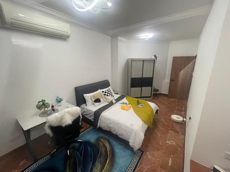 Prop-GPT: Town House: D16 Kew Drive Kew Residencia