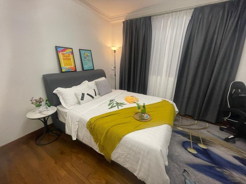 Kew Residencia Town House Room Rental, $1,986, 1 Bed 1 Bath 610 sqft $3.26 psf