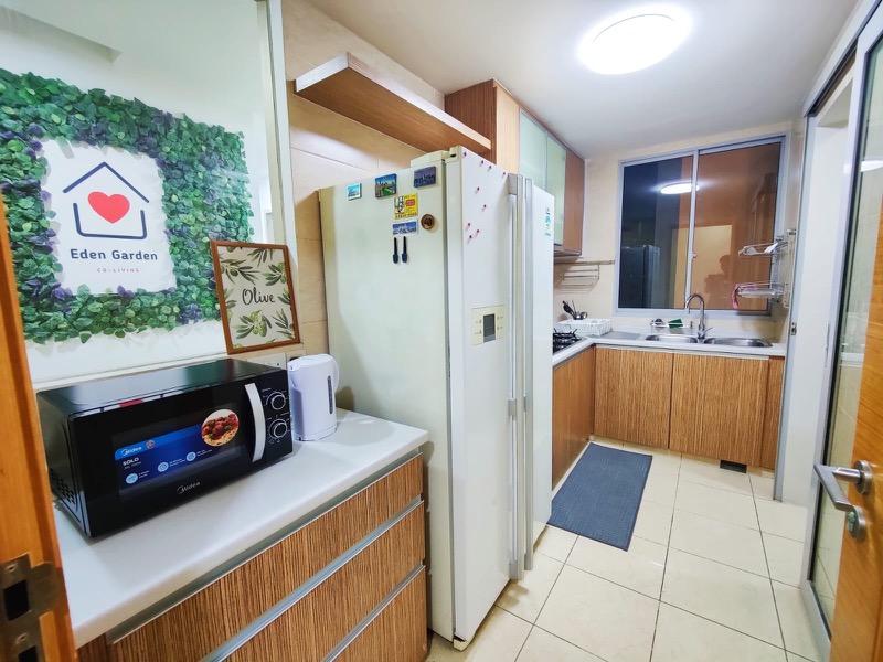 Prop-GPT: Condominium: D22 Boon Lay The Lakeshore