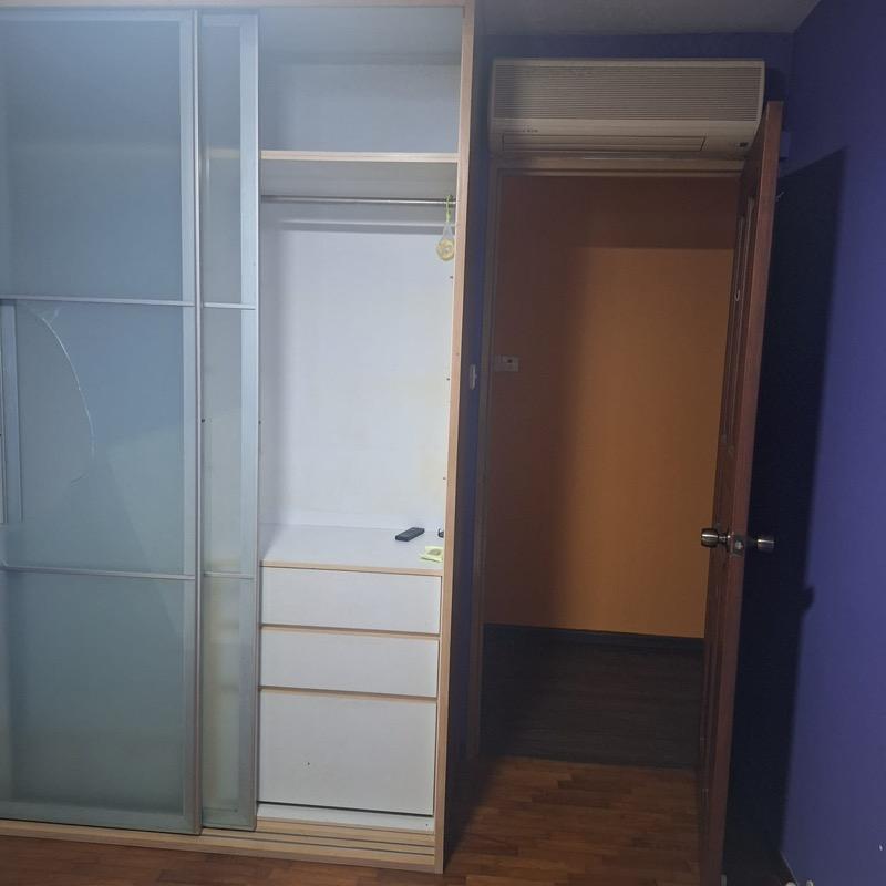 272C Jurong West Street 24 HDB Apartment Room Rental, $700, 1 Bed 1 Bath 107 sqft $6.54 psf