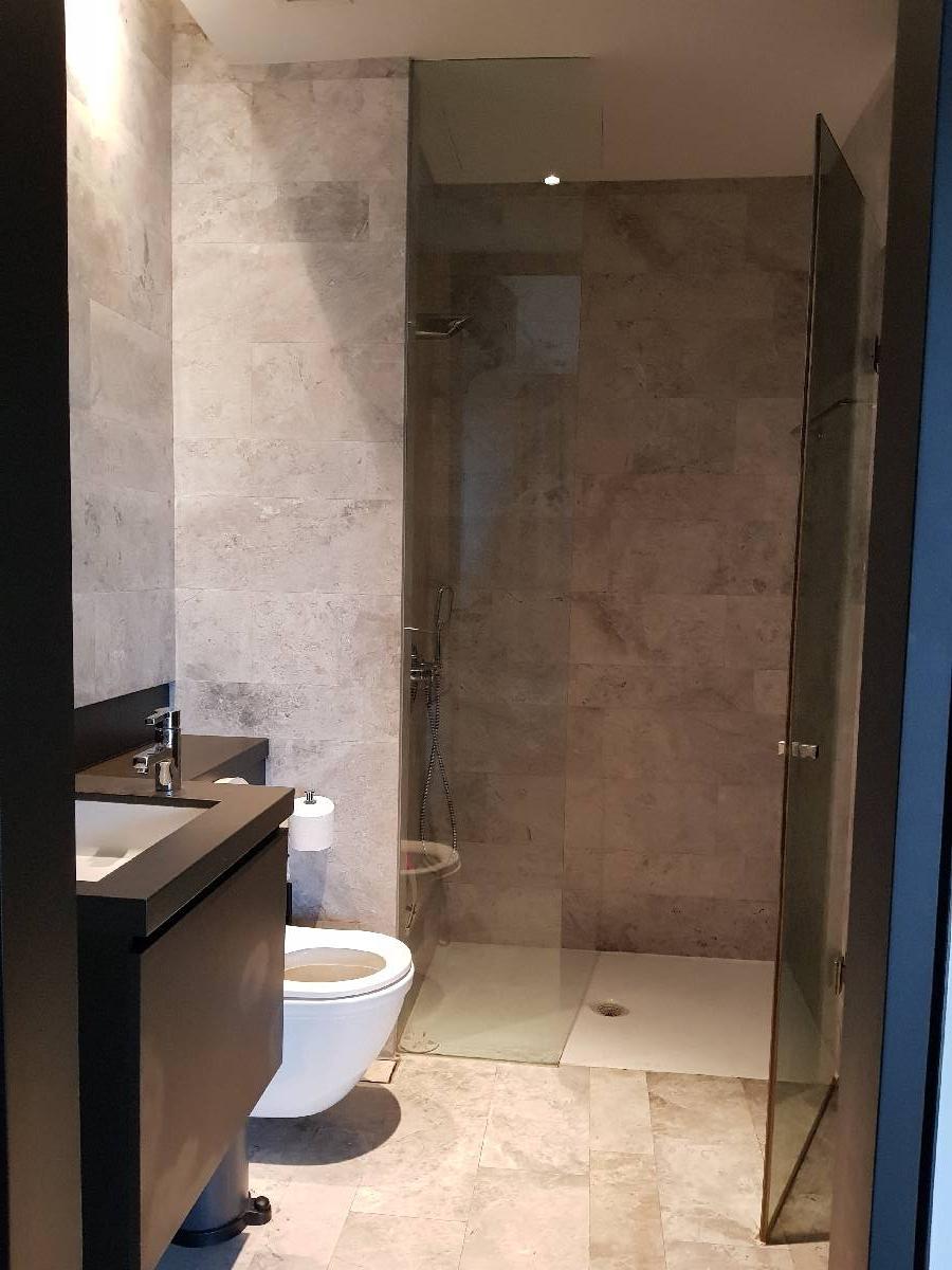 Oue Twin Peaks Condominium For Rent, $4,500, 1 Bed 1 Bath 571 sqft $7.88 psf