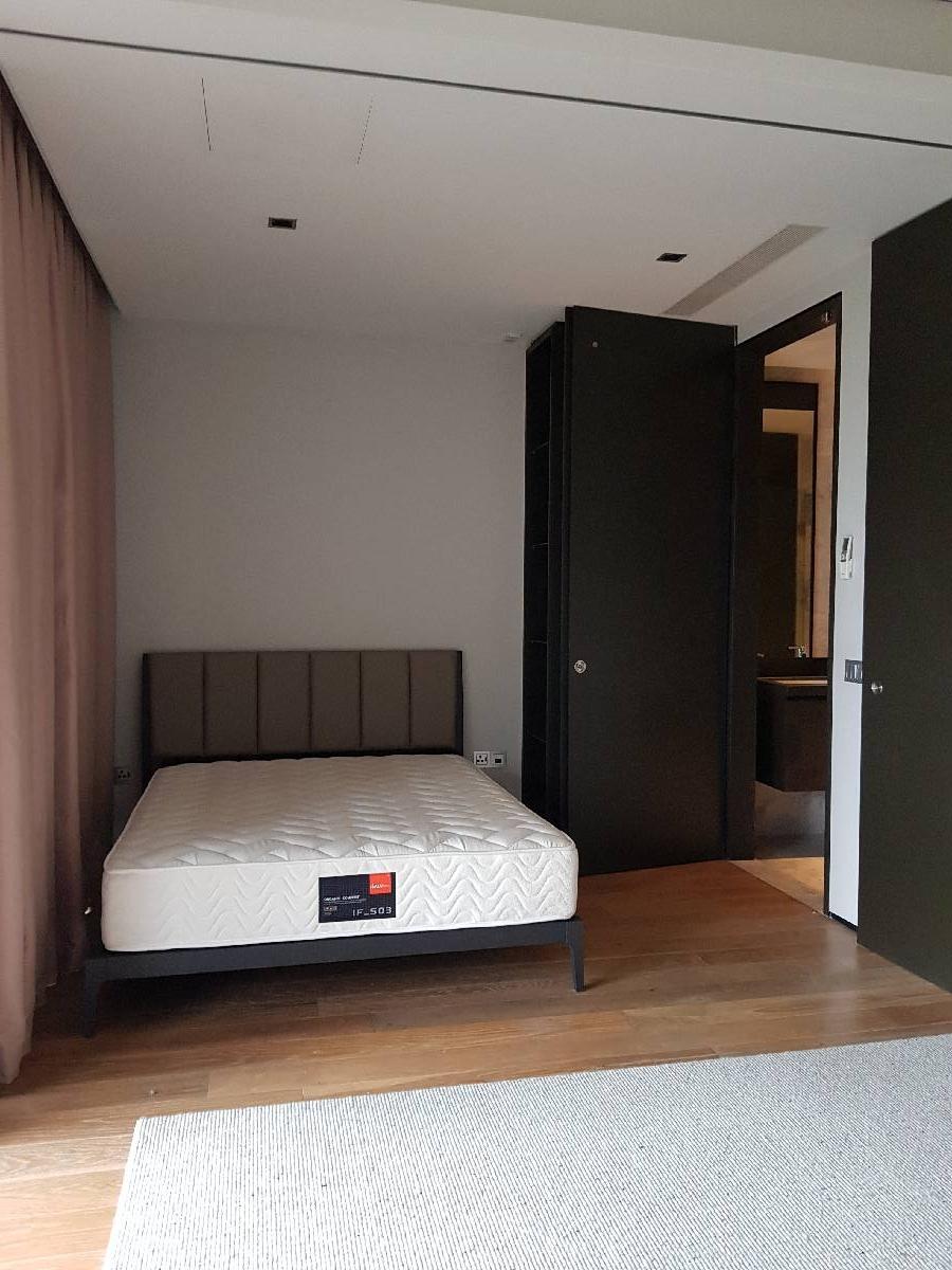 Oue Twin Peaks Condominium For Rent, $4,500, 1 Bed 1 Bath 571 sqft $7.88 psf