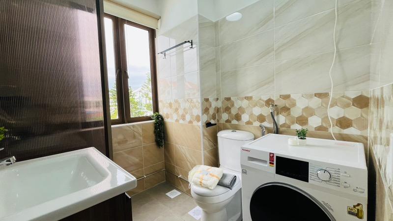 D'Manor Condominium Room Rental, $1,900, 1 Bed 1 Bath 400 sqft $4.75 psf