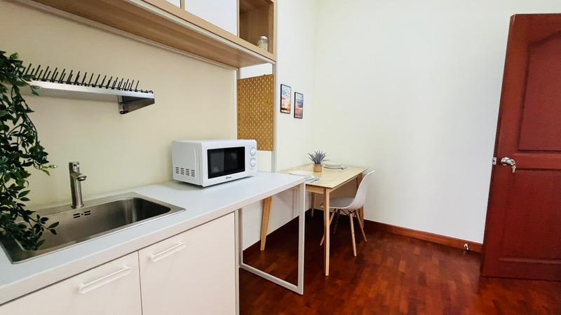 D'Manor Condominium Room Rental, $1,900, 1 Bed 1 Bath 400 sqft $4.75 psf