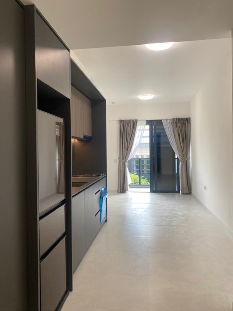 Prop-GPT: Condominium: D05  SLIM BARRACKS RISE