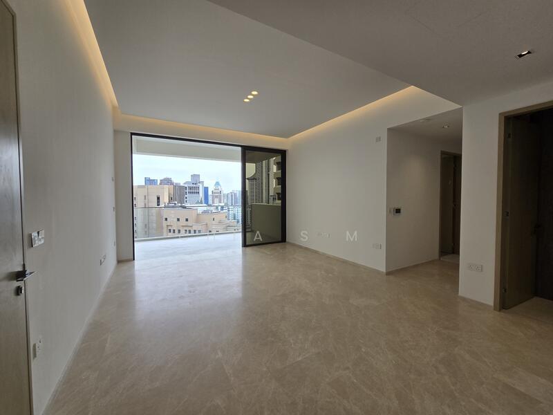 Prop-GPT: Condominium: D09 Cairnhill Klimt Cairnhill