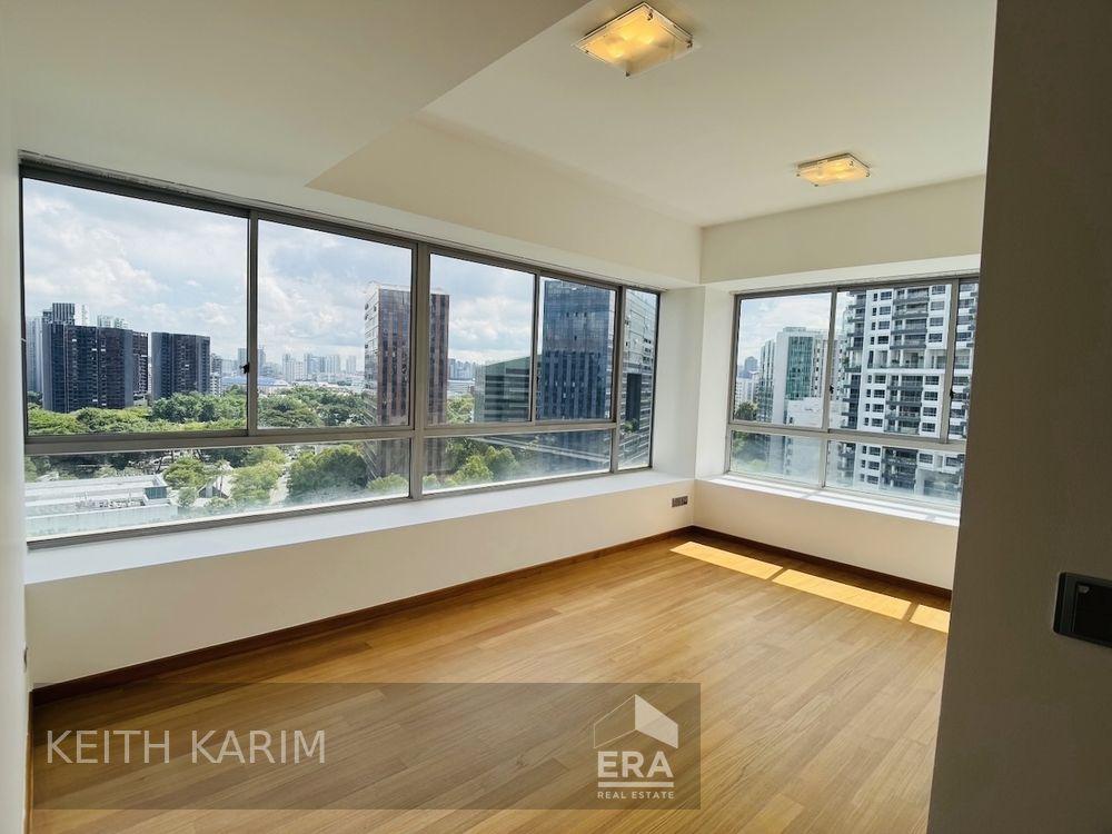 Spacious Layout With Private Lift Lobby Surrounded by Great Views