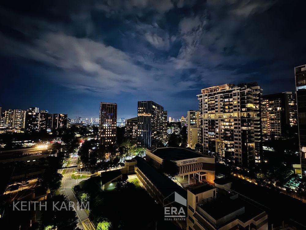 Spacious Layout With Private Lift Lobby Surrounded by Great Views