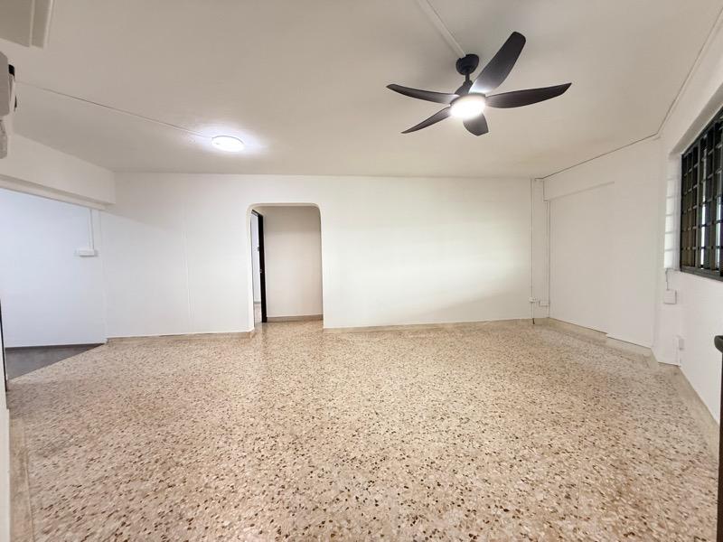 Prop-GPT: HDB Apartment: D16  704 Bedok Reservoir Road