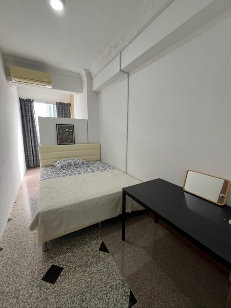 Prop-GPT: Apartment: D12 Balestier Balestier Plaza