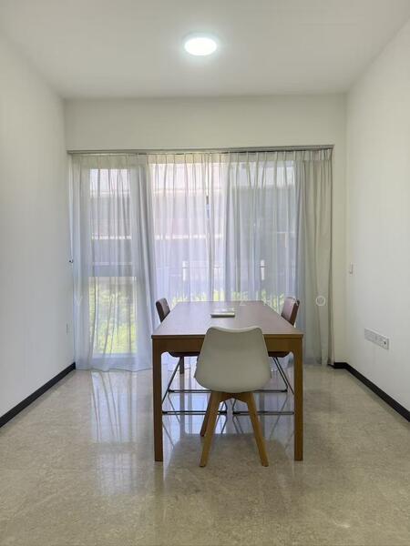 Prop-GPT: Condominium: D10 Holland Royalgreen