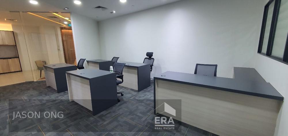 Fully Furnished Corner Unit for Immediate Occupancy