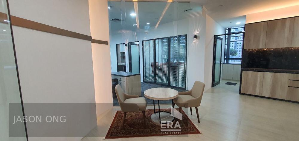 Fully Furnished Corner Unit for Immediate Occupancy