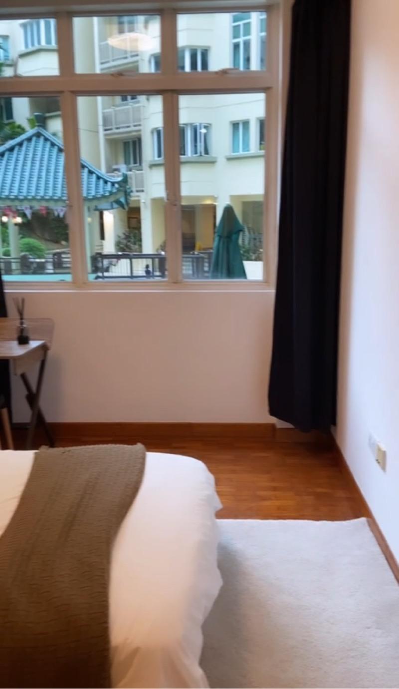 Emerald Garden Condominium Room Rental, $1,599, 1 Bed 2 Bath 200 sqft $8.00 psf