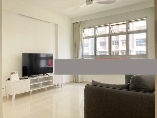 859C Tampines Walk HDB Apartment Room Rental, $1,200, 1 Bed 1 Bath 150 sqft $8.00 psf