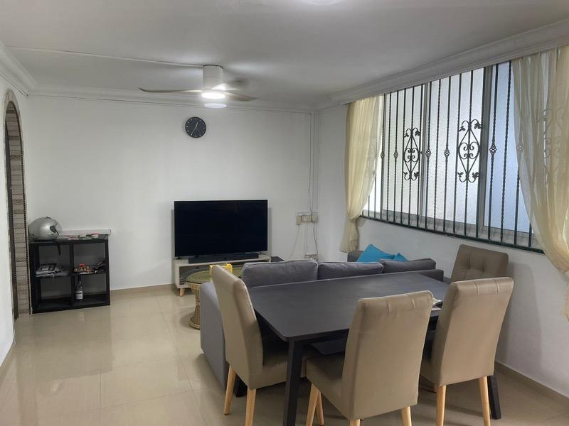 252 Yishun Ring Road HDB Apartment Room Rental, $800, 1 Bed 2 Bath 957 sqft $0.84 psf