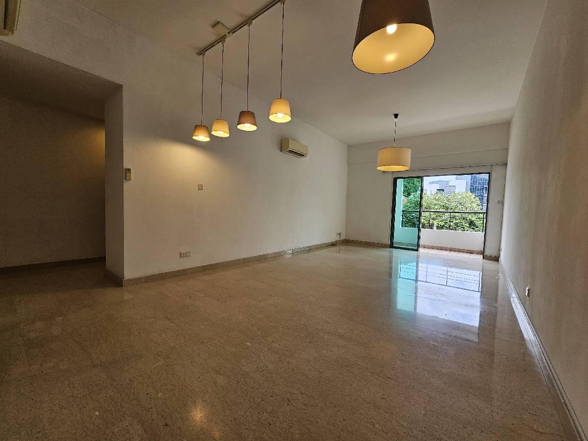 Prop-GPT: Condominium: D10  Fifth Avenue Condominium