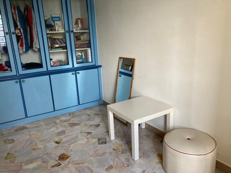 229 Serangoon Avenue 4 HDB Apartment Room Rental, $950, 1 Bed 2 Bath 979 sqft $0.97 psf