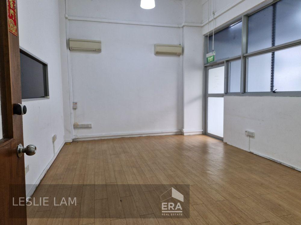 High Floor Spacious Flatted Unit for Rent.