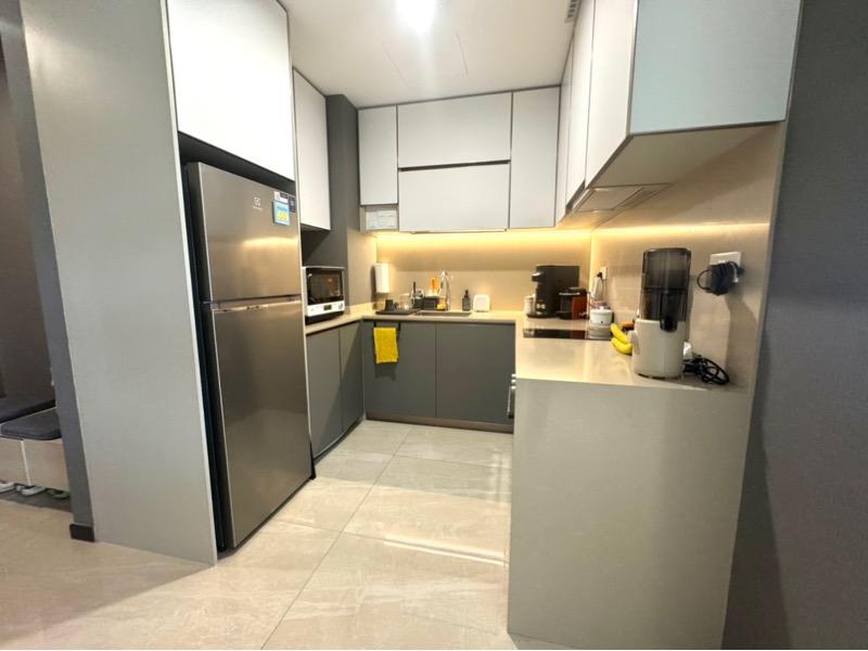 Normanton Park Condominium For Rent, $4,500, 2 Bed 1 Bath 667 sqft $6.75 psf