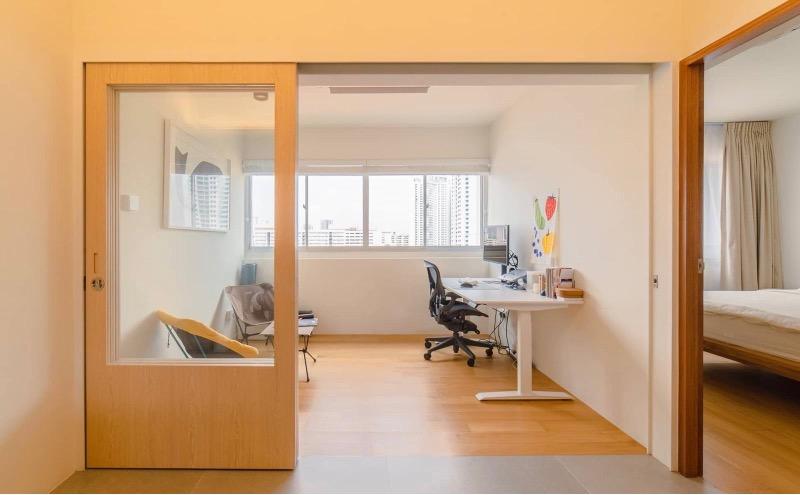 122 Mcnair Road HDB Apartment For Rent, $4,600, 3 Bed 2 Bath 904 sqft $5.09 psf