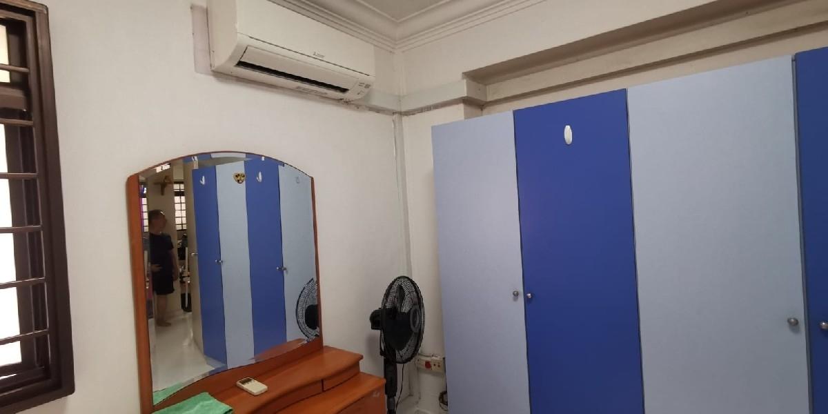 367 Tampines Street 34 HDB Apartment Room Rental, $1,100, 1 Bed 2 Bath 1,076 sqft $1.02 psf