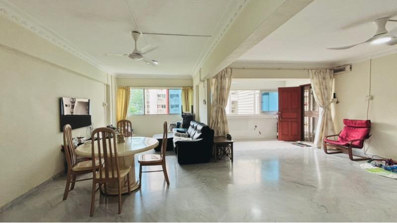 Prop-GPT: HDB Apartment: D05 Clementi 613 Clementi West Street 1