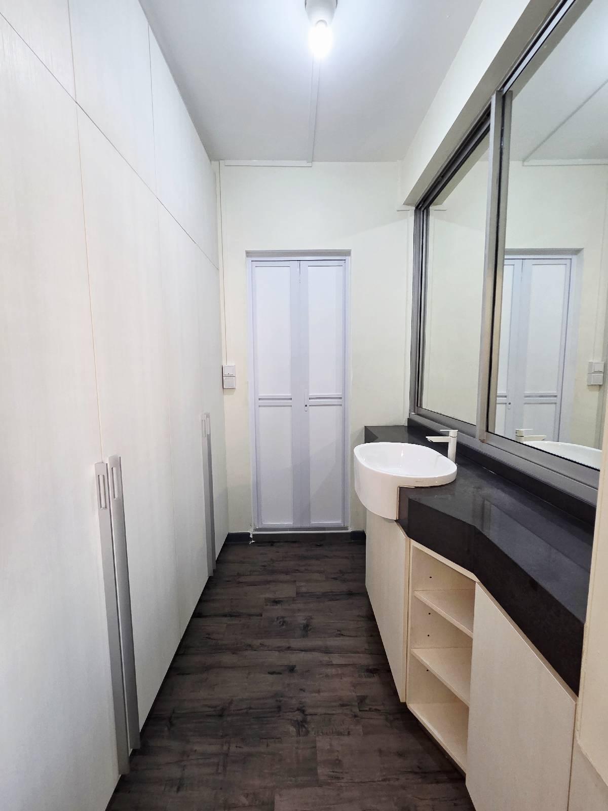 243 Kim Keat Link HDB Apartment For Rent, $4,400, 3 Bed 2 Bath 1,313 sqft $3.35 psf