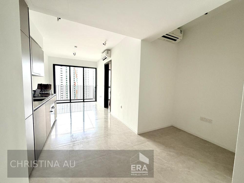 Just Top Brand New! Shop Right Downstairs