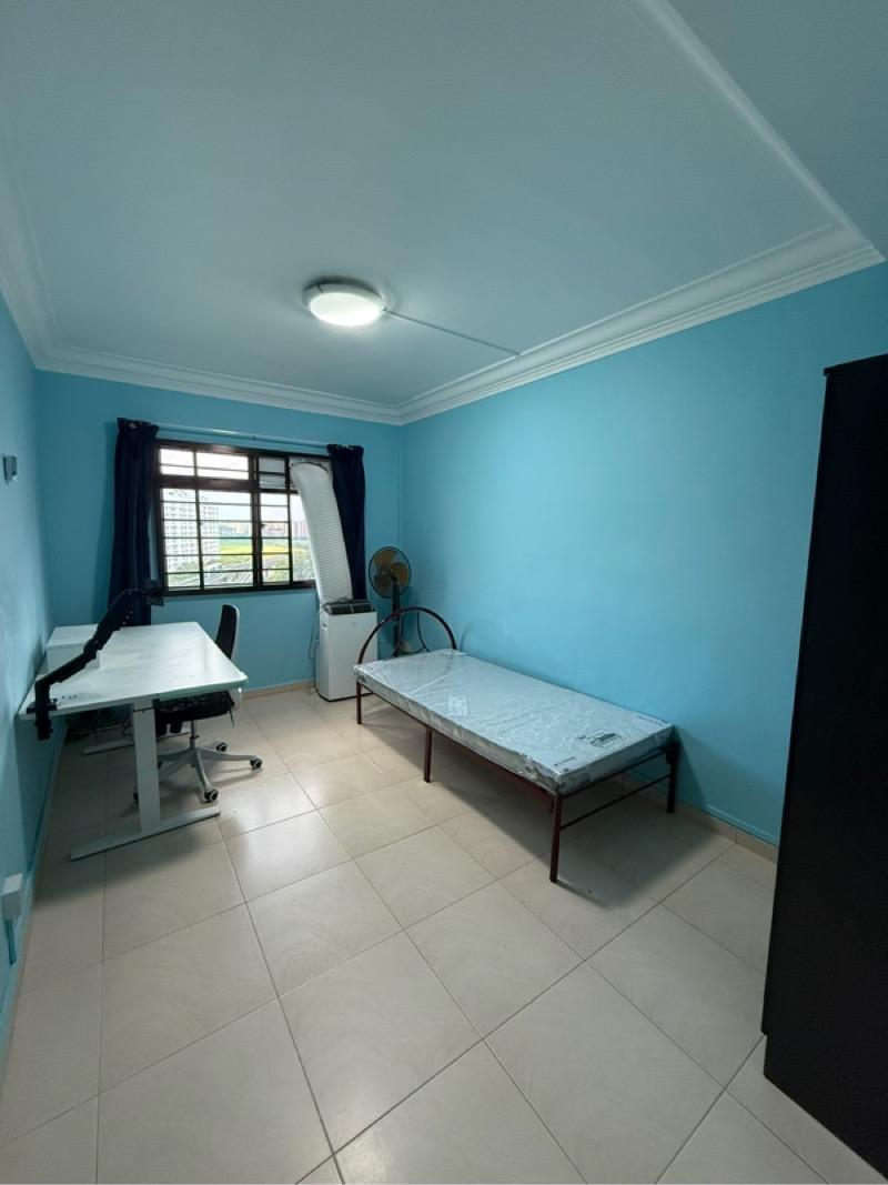 204B Compassvale Drive HDB Apartment Room Rental, $800, 1 Bed 2 Bath 161 sqft $4.97 psf