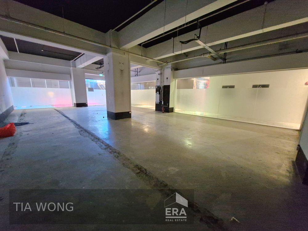 Prop-GPT: Shop Space (Mall): D12 Whampoa Ct Hub