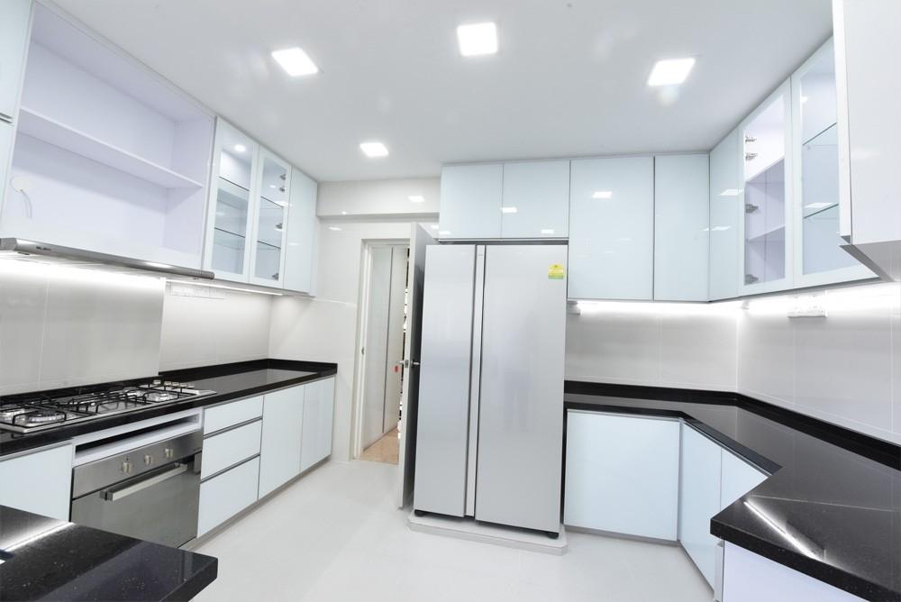 Hawaii Tower Condominium For Rent, $8,900, 3 Bed 3 Bath 2,500 sqft $3.56 psf