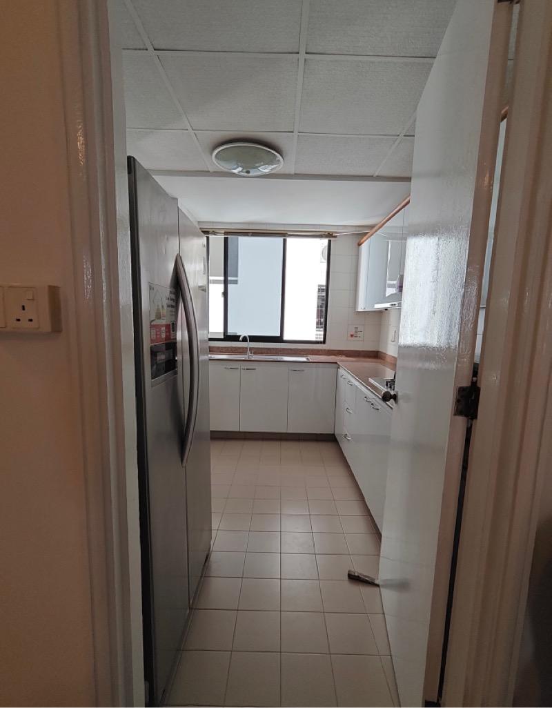 Central Green Condominium Room Rental, $1,749, 1 Bed 1 Bath 180 sqft $9.72 psf