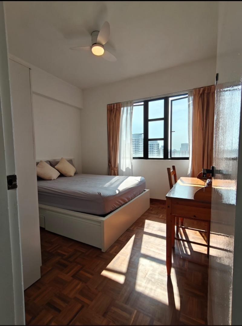 Central Green Condominium Room Rental, $1,749, 1 Bed 1 Bath 180 sqft $9.72 psf